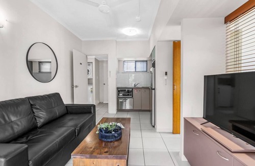 Cairns Apartment | Tropic Nest A Relaxed Resort Escape for Couples