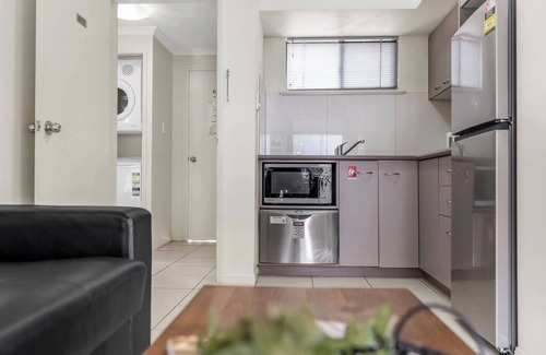 Cairns Apartment | Tropic Nest A Relaxed Resort Escape for Couples