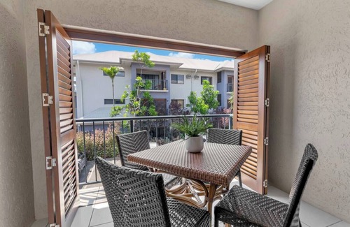 Cairns Apartment | Tropic Nest A Relaxed Resort Escape for Couples