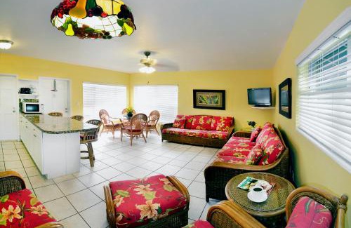 Lauderdale-by-the-Sea Hotel | Tropic Seas Resort
