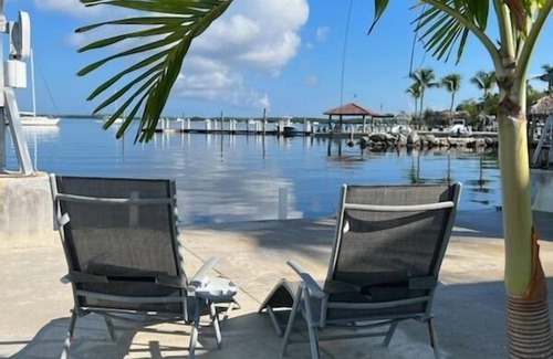 Key Largo Village House | Tropical Bayfront Home