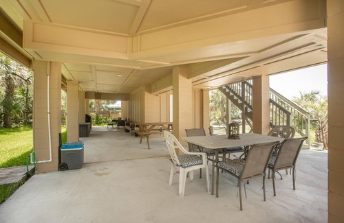 Pensacola Beach House | Tropical Beach House 2 blocks from Gulf and Sound