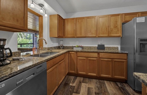 Pompano Beach House | Tropical Bliss Alfresco Villa - pool & hot tub - under 10 minutes to ocean