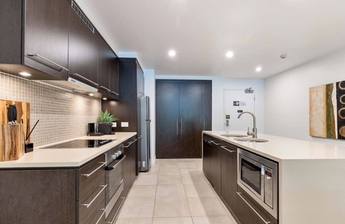 Port Douglas Resort | Tropical Bliss Swim out Resort Living