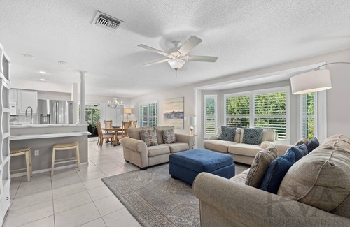 Longboat Key House | Tropical Escape–Private Pool Home Near the Sand Hy Tee on Longboat Key by RVA