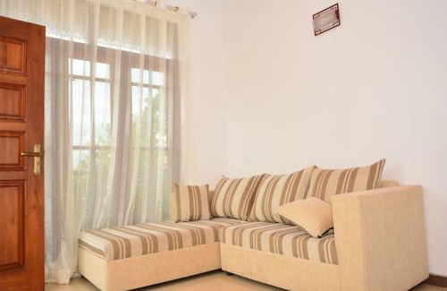 Kudapaduwa House | Tropical Garden