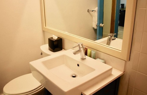 St. Pete Beach Resort | Tropical Getaway! Amazing Room | 2 Outdoor Pools | Steps from St. Pete Beach
