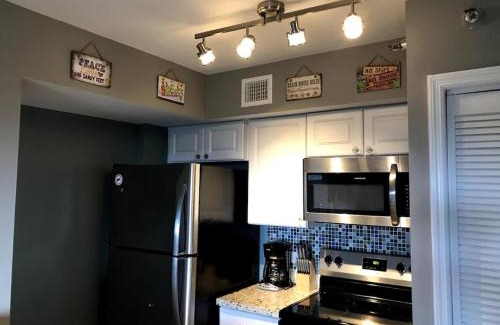 Tavernier Apartment | Tropical Getaway w/Private Beach 1 BD Condo