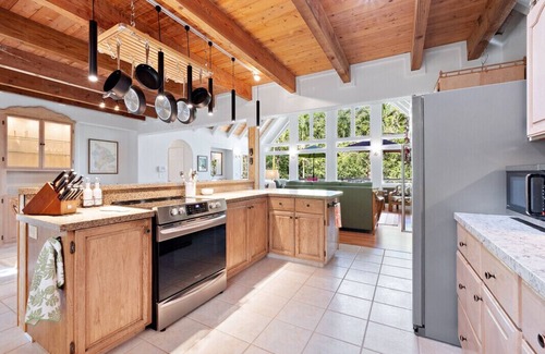 Keaau House | Tropical, Hawaiian-style A-frame Home