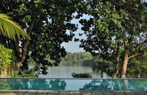Hikkaduwa Villa | Tropical Lakeside Villa, Hikkaduwa
