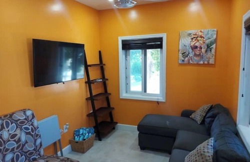 Nassau Cottage | Tropical Leisure 2BR cottage with beach nearby