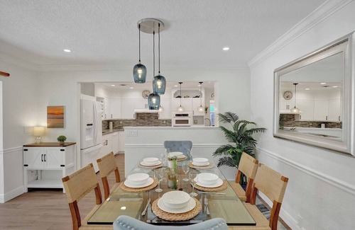 Hollywood Hills House | Tropical Oasis! Heated Pool. BNR Vacation Rentals