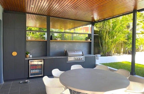 Bronte Apartment | Tropical Oasis in Bronte Beach