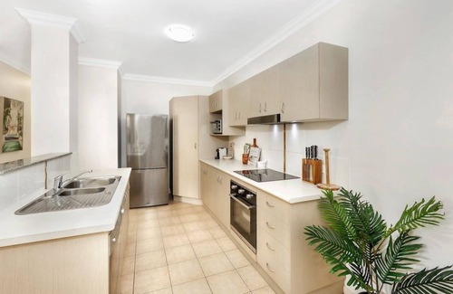 Clifton Beach Apartment | Tropical Oasis Resort style by the Beach