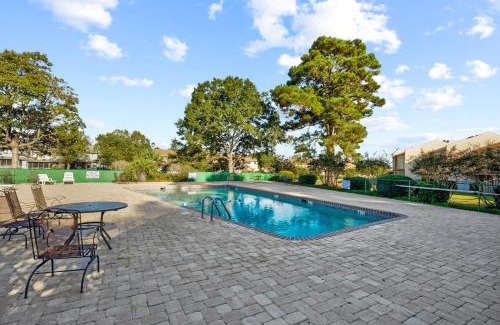 Little River House | Tropical Oasis