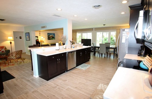 Englewood House | Tropical Paradise! 100 Steps From Your Private Gulf Beach!