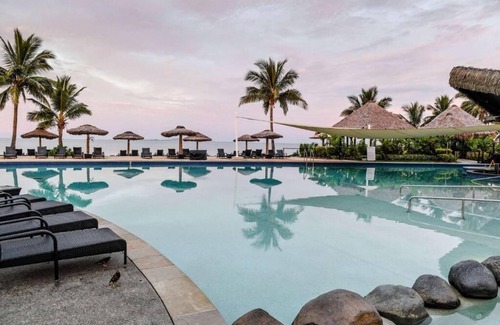 Nadi Apartment | Tropical Paradise. Beachfront, 2 bedroom apartment Denarau Island, Fiji