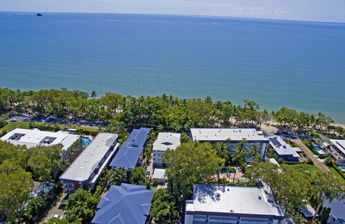 Clifton Beach Apartment | Tropical Paradise right on the Beach