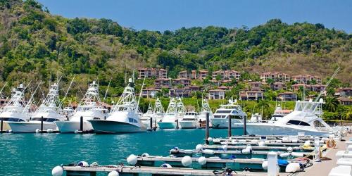 Barrio Las Parcelas Apartment | Tropical Paradise Sapacious 1 Bed Cabina AC and Pool