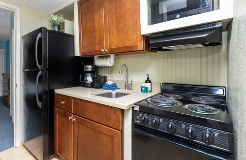 Myrtle Beach Condo | Tropical Paradise Oceanfront Suite Stunning 6th-Floor Retreat