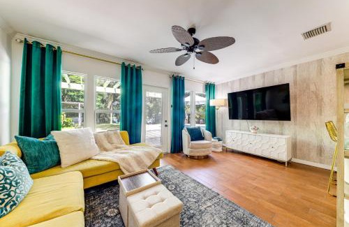 Stuart House | Tropical Pool Oasis on quarter Acre by Downtown Stuart