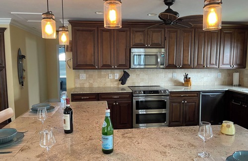 Caloosahatchee House | Tropical Poolside Escape in Cape Coral