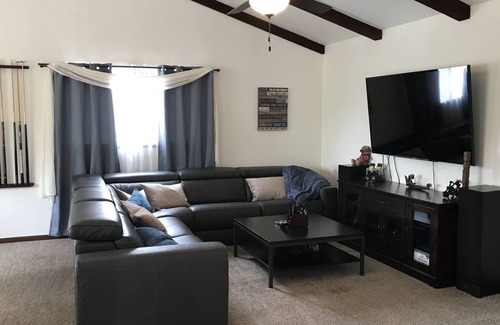 Clairemont Mesa West House | Tropical Retreat w/ Pool and Spa