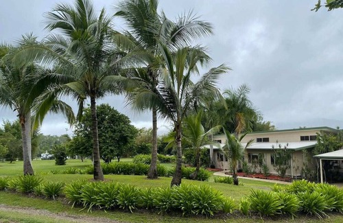 Riordanvale Bed & Breakfast | Tropical self contained Villa