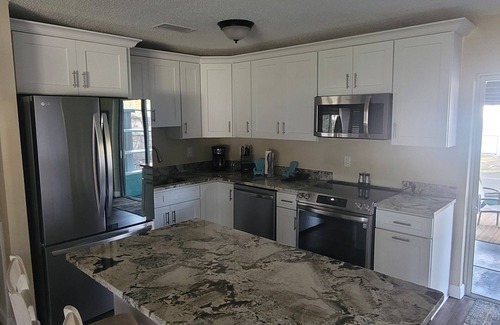 Anona House | Tropical Tides Paradise - 5 Min.'s to 3 Top-Rated Beaches + Newly Renovated