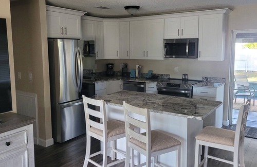 Anona House | Tropical Tides Paradise - 5 Min.'s to 3 Top-Rated Beaches + Newly Renovated
