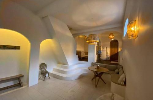 Peliatan Apartment | Tropical Tom House Ubud