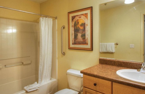 Las Vegas Hotel | Tropicana 2 Bedroom Deluxe
