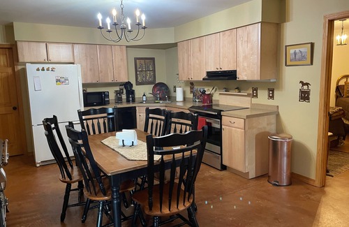 Sheridan House | Trout Fishing Paradise, 10 acres, large yard, creek, private but close to town