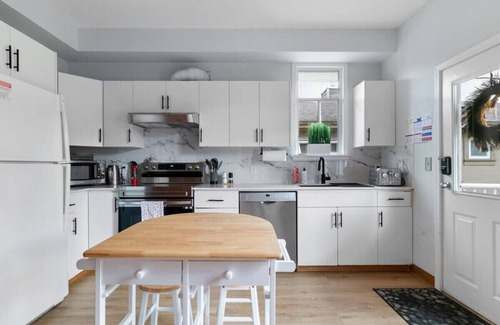East Side House | Trout Lake Oasis - 3 bedroom