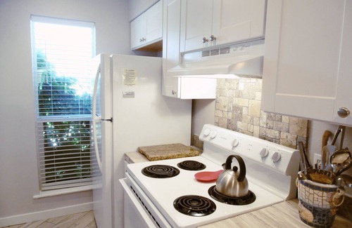 Port Aransas Condo | Trout Quarters! Beautiful 2 bedroom, 2.5 bath! Walk to the Beach!