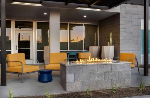 Encanto Hotel | Tru By Hilton Phoenix Midtown