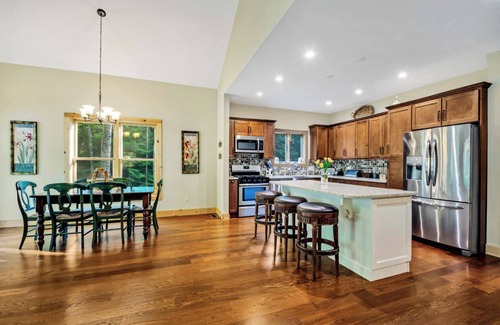 Diamond Point House | True Adirondack living. 3-bedroom house in tranquil Diamond Point.