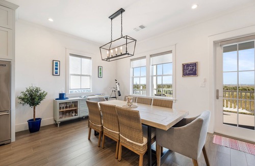 Galveston House | True Beach Bliss in Beachtown Galveston! w/Elevator