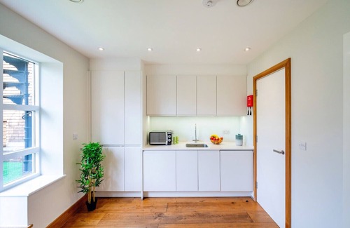 Covent Garden Apartment | True Gem 2 bed moments from Covent Garden Piazza