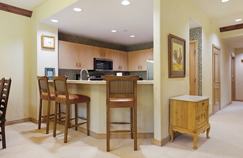 Highlands Townhomes Apartment | True Ski-In/Out Beaver Creek getaway!