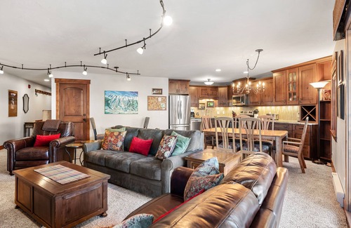 Peak 8 Condo | True ski-in/ski-out on 4 o'clock run; Peak 8 views