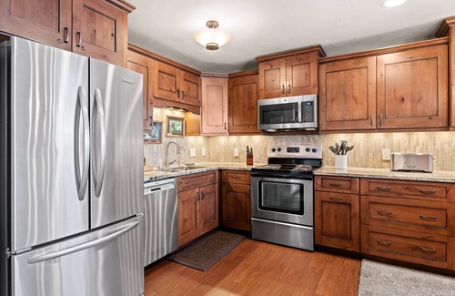 Peak 8 Condo | True ski-in/ski-out on 4 o'clock run; Peak 8 views