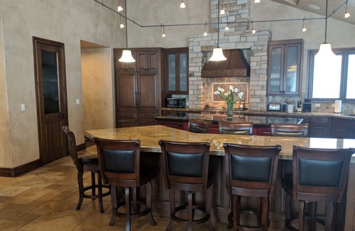 Copper Mountain House | TRUE SKI-IN/SKI-OUT; ELEVATOR; 6BR; HOT TUB; SKI ROOM; GAME ROOM; MEDIA ROOM