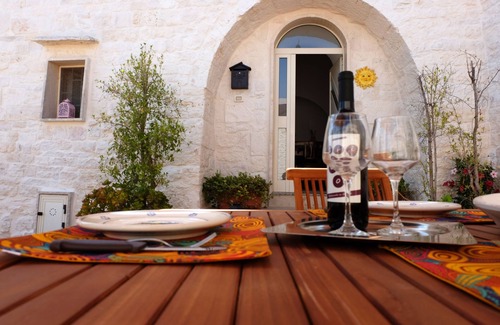 Martina Franca House | TRULLI "SOLE" IMMERSED IN THE HEART OF THE VALLE D'ITRIA