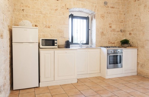 Castellana Grotte Villa | Trulli with Private Pool in Puglia for 8 people