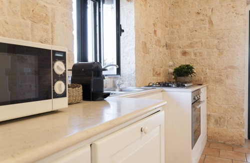 Castellana Grotte Villa | Trulli with Private Pool in Puglia for 8 people