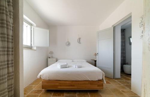 Cozzana Villa | Trullo Ape Regina by MONHOLIDAY