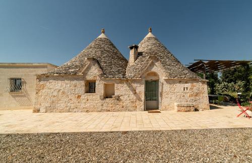 Cozzana Villa | Trullo Ape Regina by MONHOLIDAY