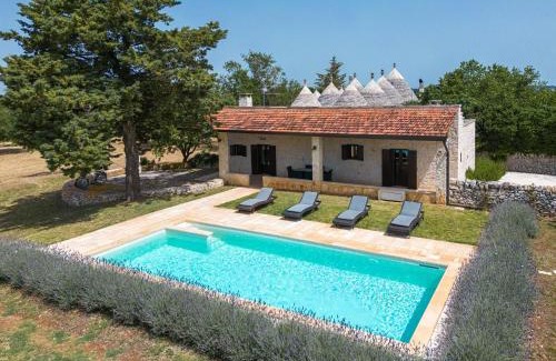 Martina Franca Villa | Trullo Badessa