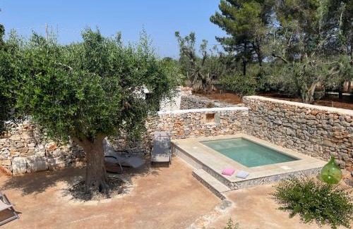 Latiano House | Trullo con piscina baby